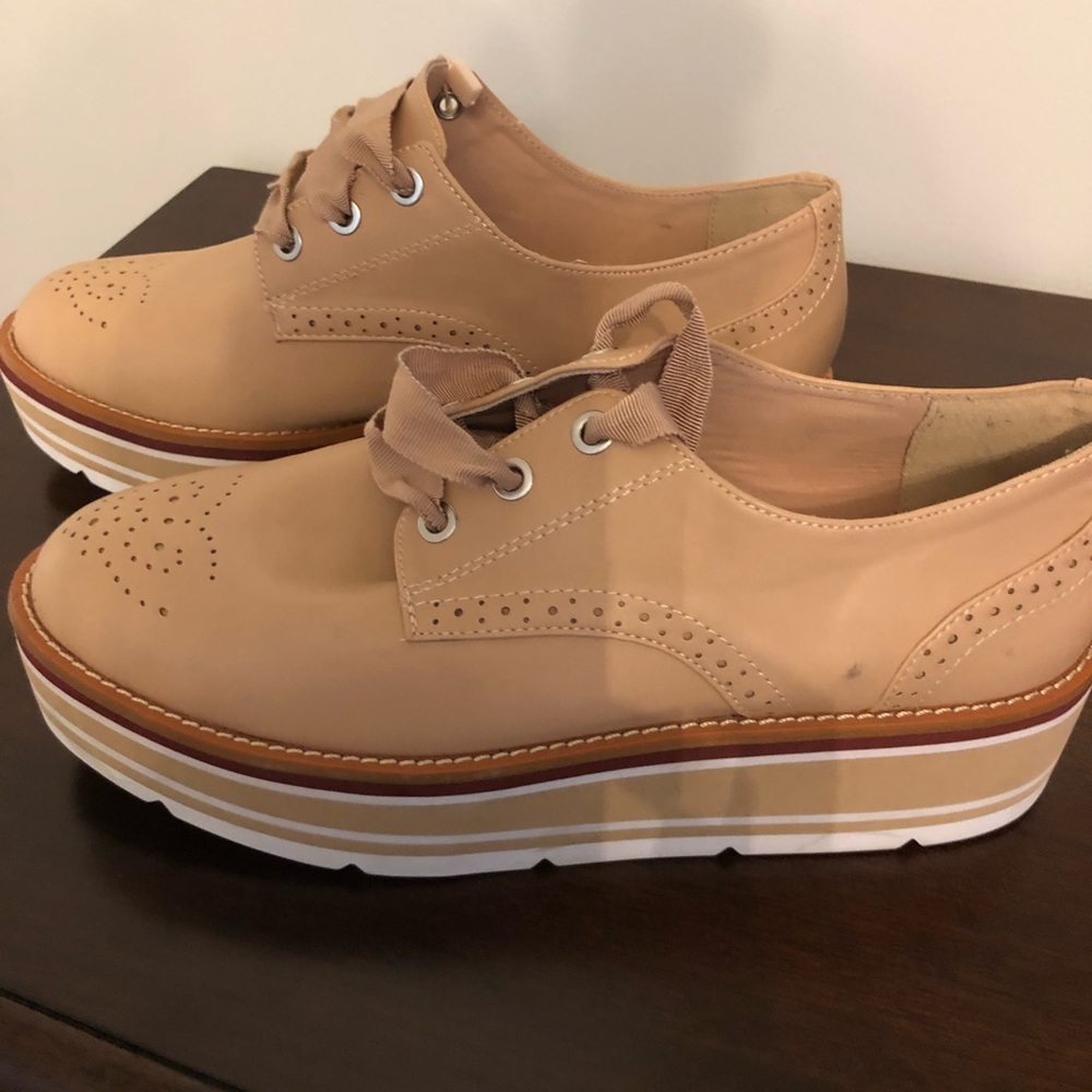 Platform shoes
